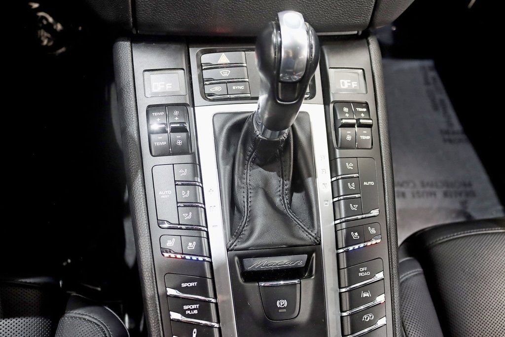 Used 2018 Porsche Macan GTS image 23