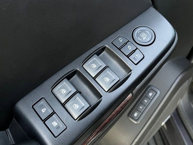 Used 2018 GMC Yukon SLT w/ Open Road Package image 11