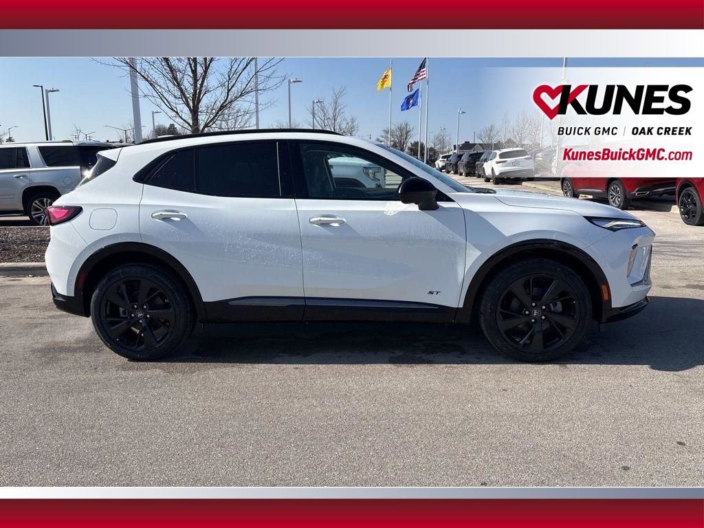 New 2025 Buick Envision Sport Touring image 5