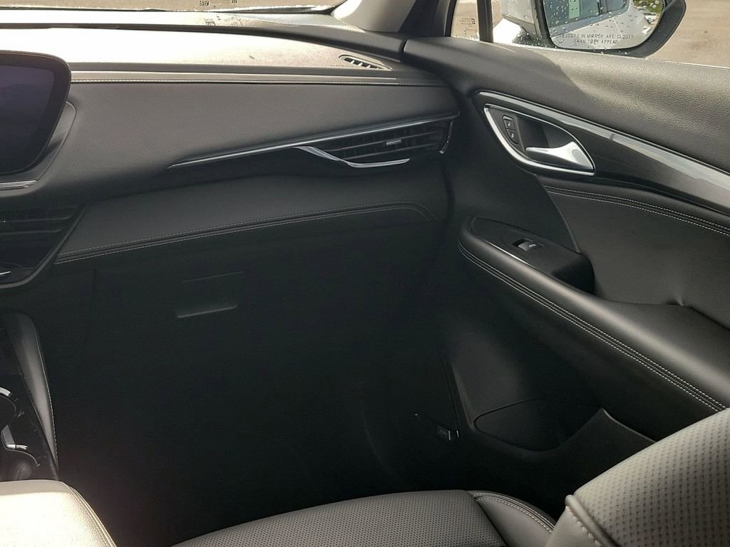 Used 2025 Buick Envision Preferred image 26