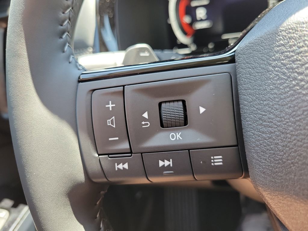 New 2026 Nissan Pathfinder Platinum image 35