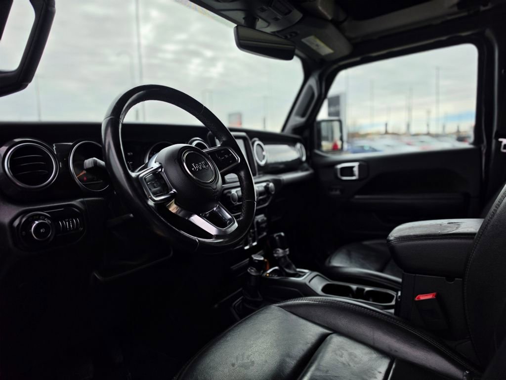 Used 2020 Jeep Wrangler Unlimited Sahara image 10