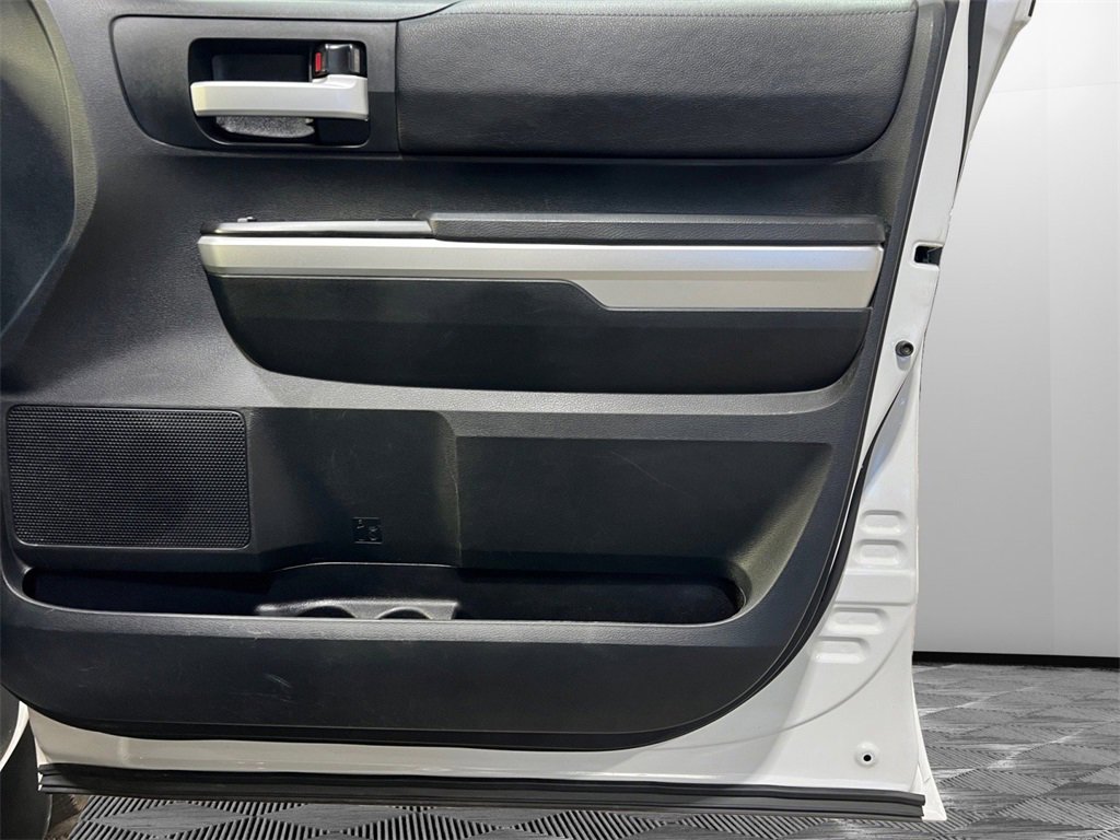 Used 2016 Toyota Tundra SR5 image 13