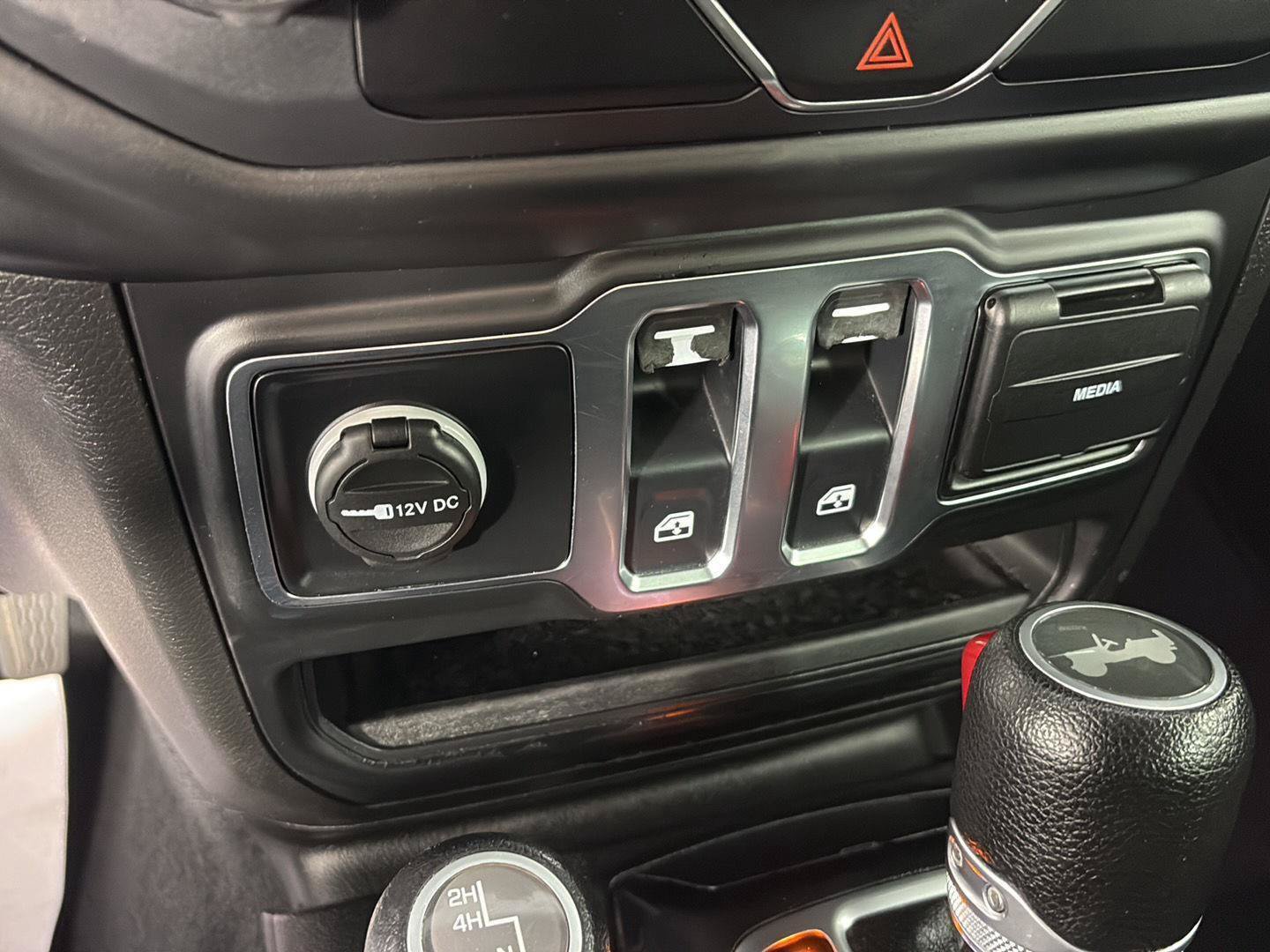 Used 2020 Jeep Wrangler Sport AWD/4WD image 28