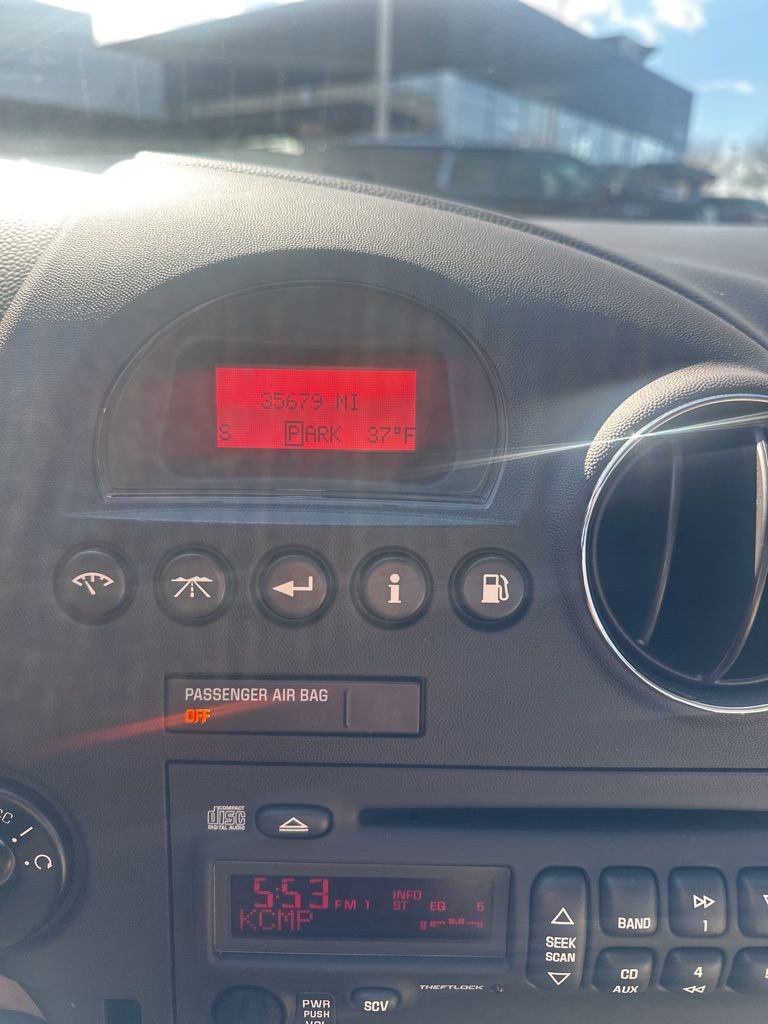 Used 2006 Pontiac Grand Prix GT w/ Sun And Sound Package image 10