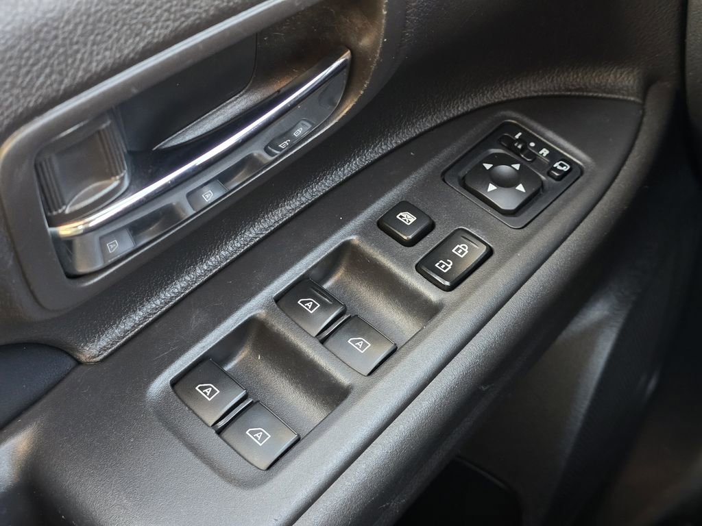 Used 2019 Mitsubishi Outlander SEL image 23