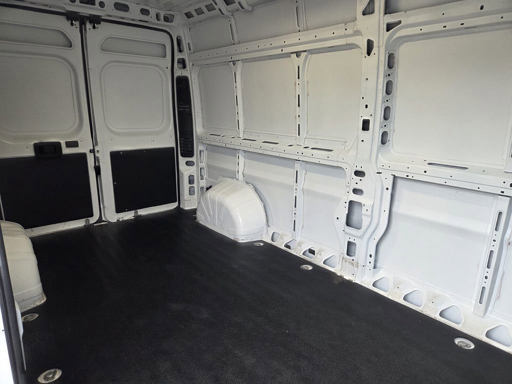 Used 2024 RAM ProMaster 2500 w/ Convenience Group FWD image 30