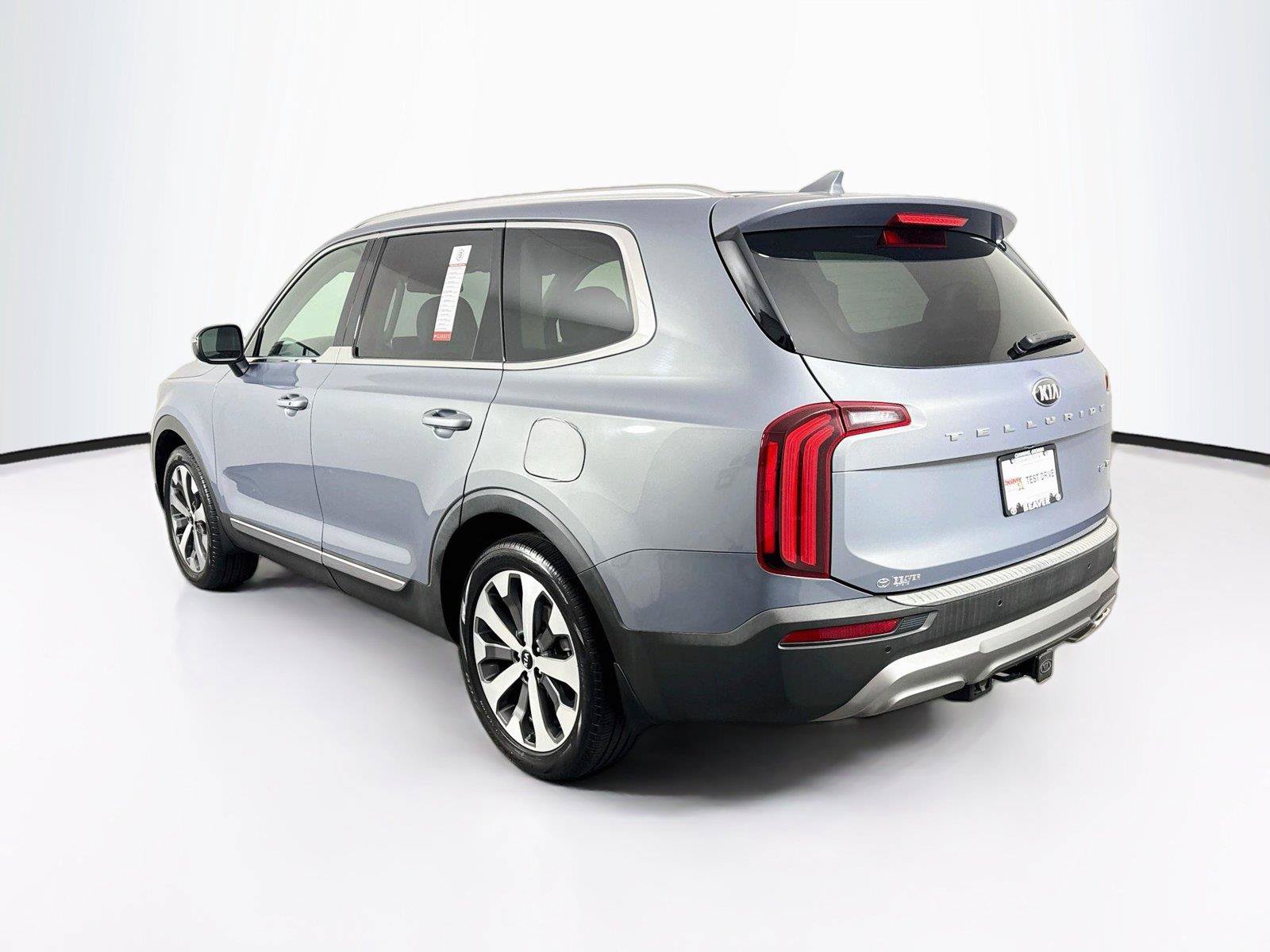 Used 2021 Kia Telluride EX w/ EX Premium Package FWD image 13
