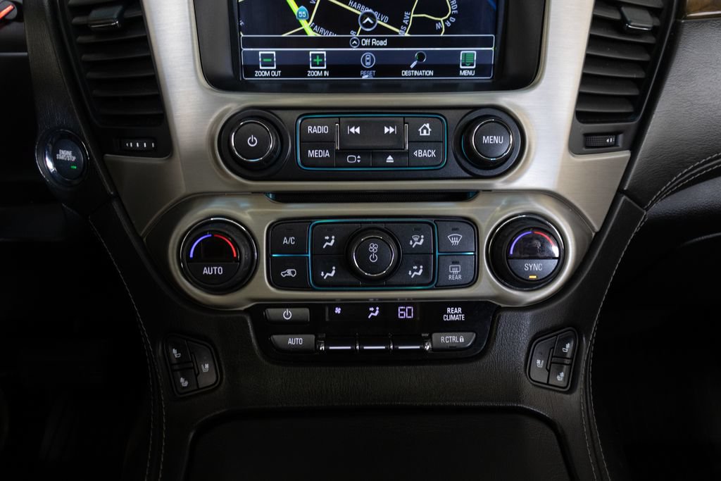 Used 2020 GMC Yukon Denali w/ Denali Ultimate Package AWD/4WD image 38