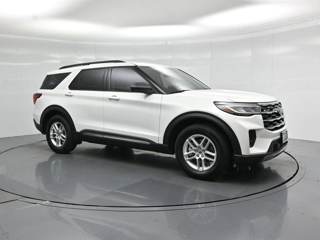 Certified 2025 Ford Explorer Active RWD image 26