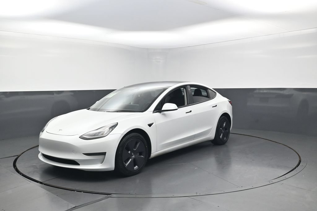 Used 2022 Tesla Model 3 Long Range AWD/4WD image 5