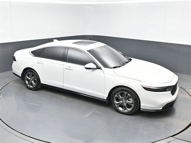 Used 2023 Honda Accord EX-L video 1