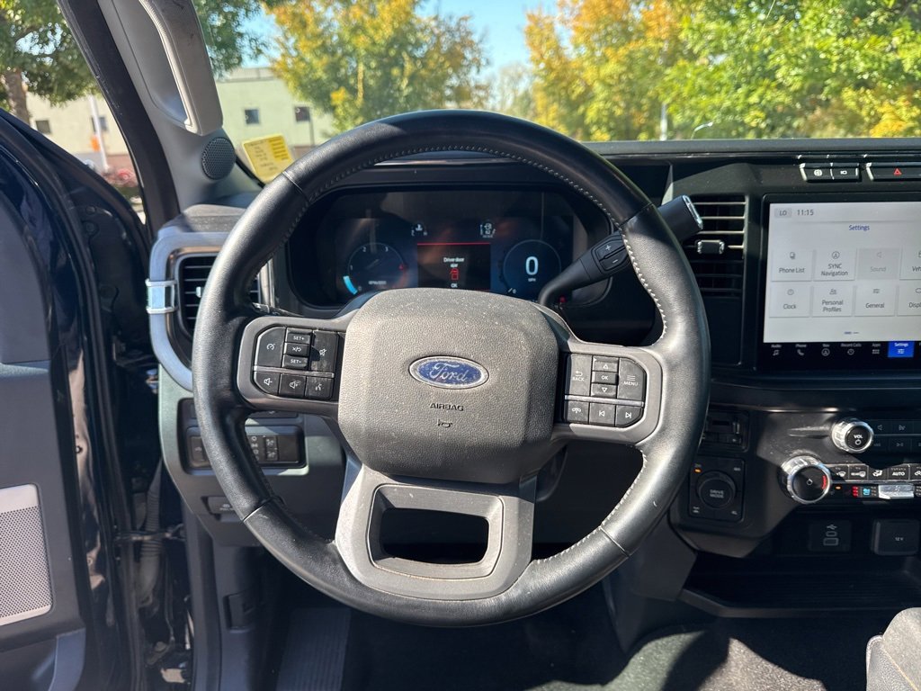 Used 2023 Ford F250 Lariat w/ Chrome Package image 24