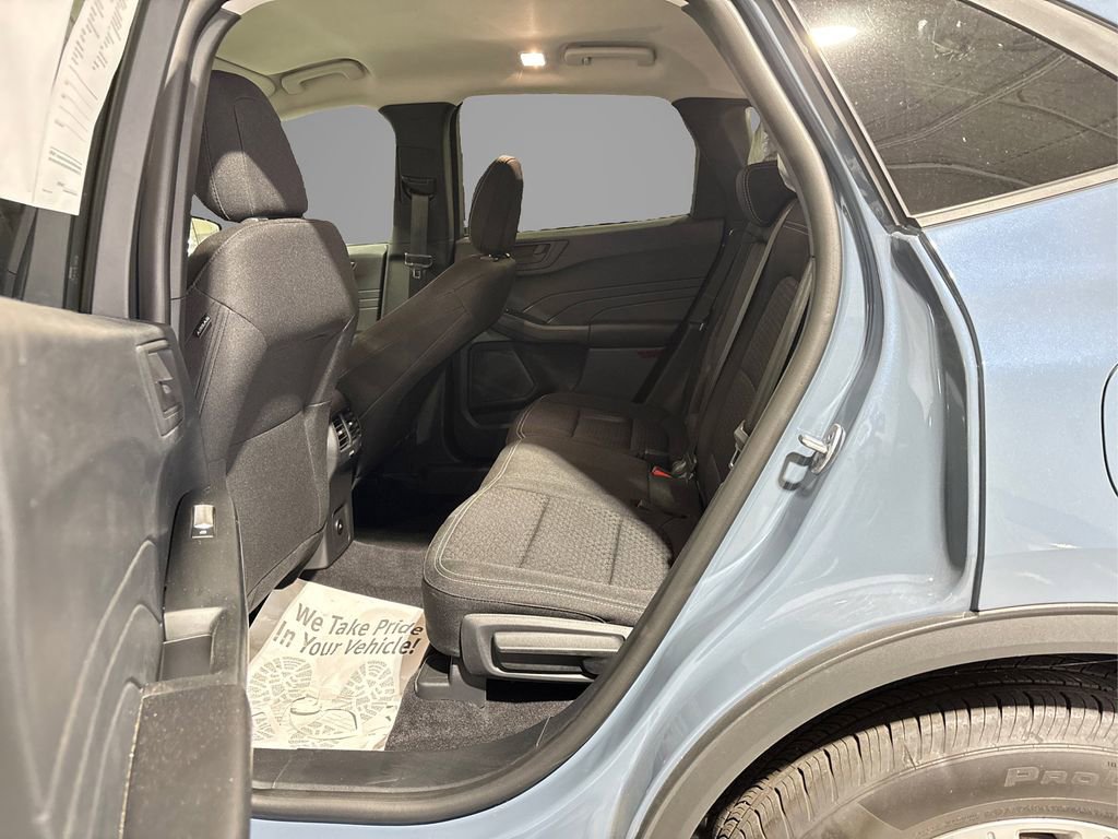 Used 2025 Ford Escape Active image 10