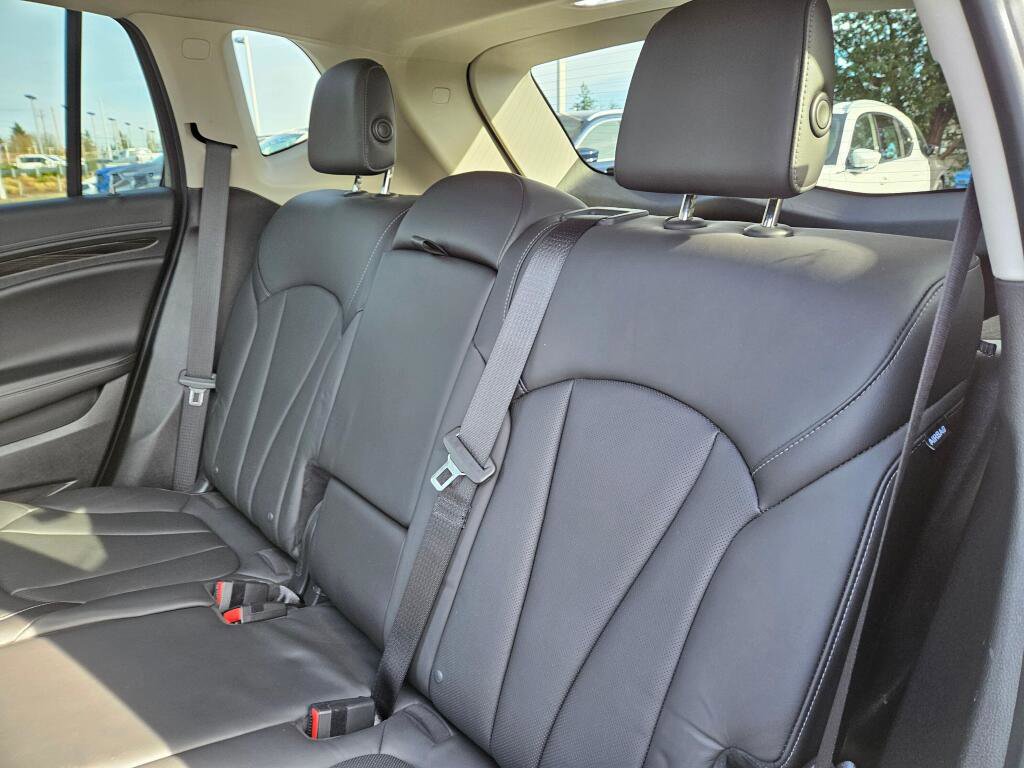 Used 2019 Buick Envision Essence image 23