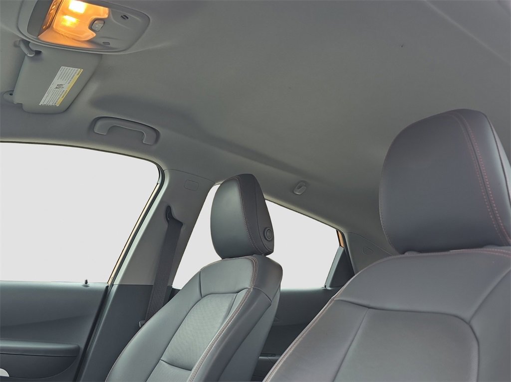 Used 2017 Chevrolet Bolt Premier w/ Driver Confidence II Package image 8