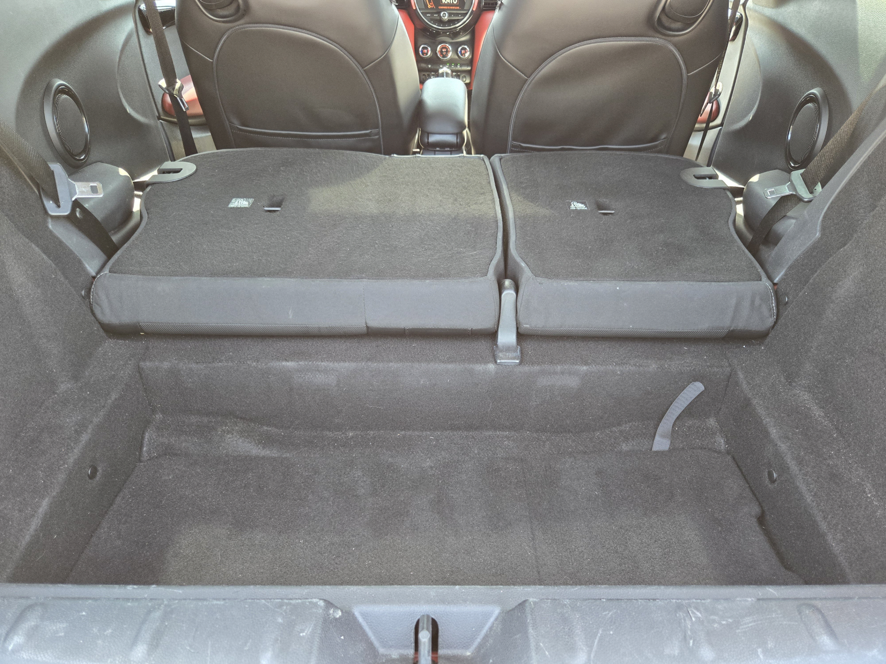Used 2015 MINI Cooper 2-Door Hardtop FWD image 26