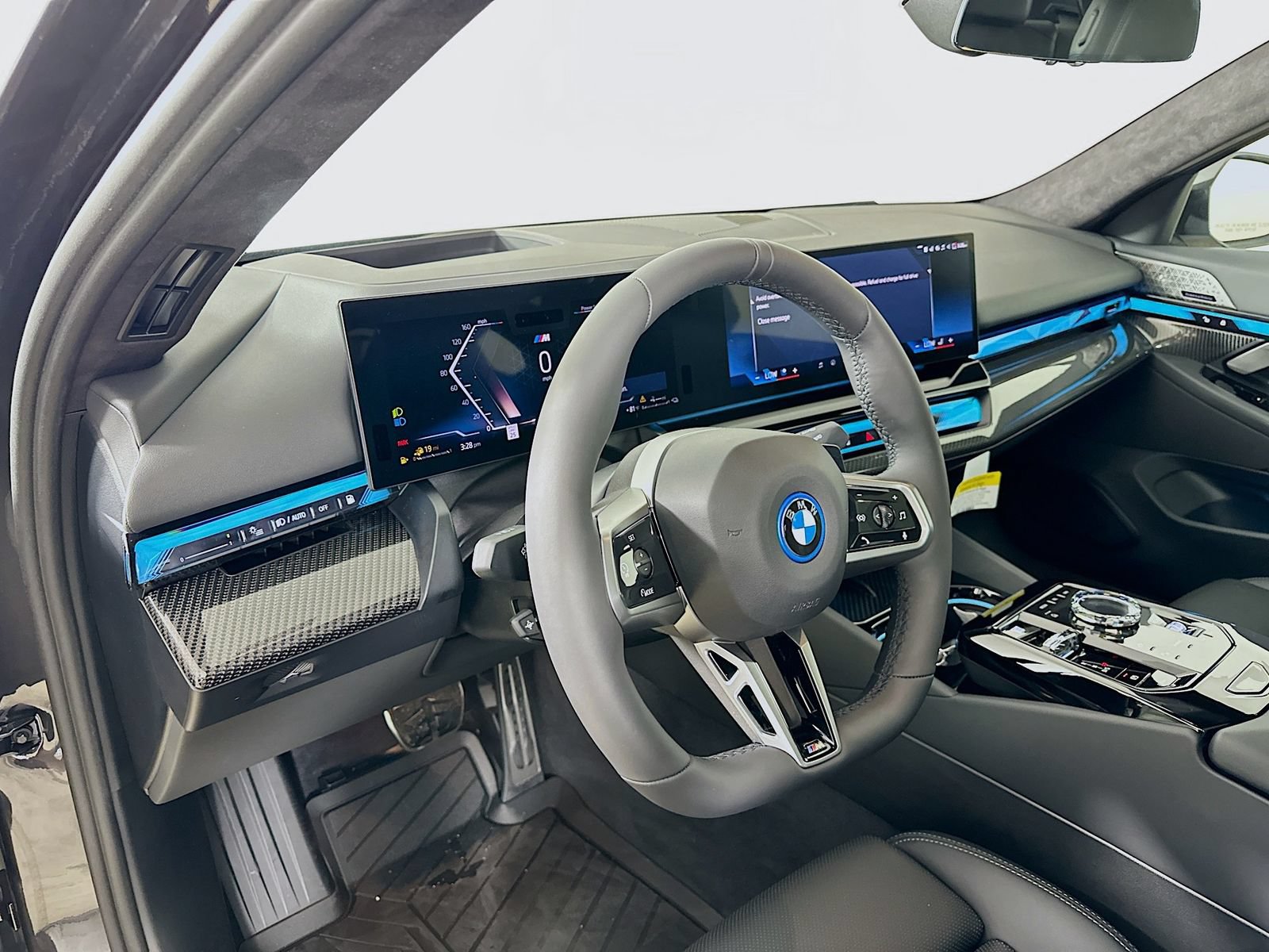 New 2026 BMW 550e xDrive w/ Executive Package AWD/4WD image 31