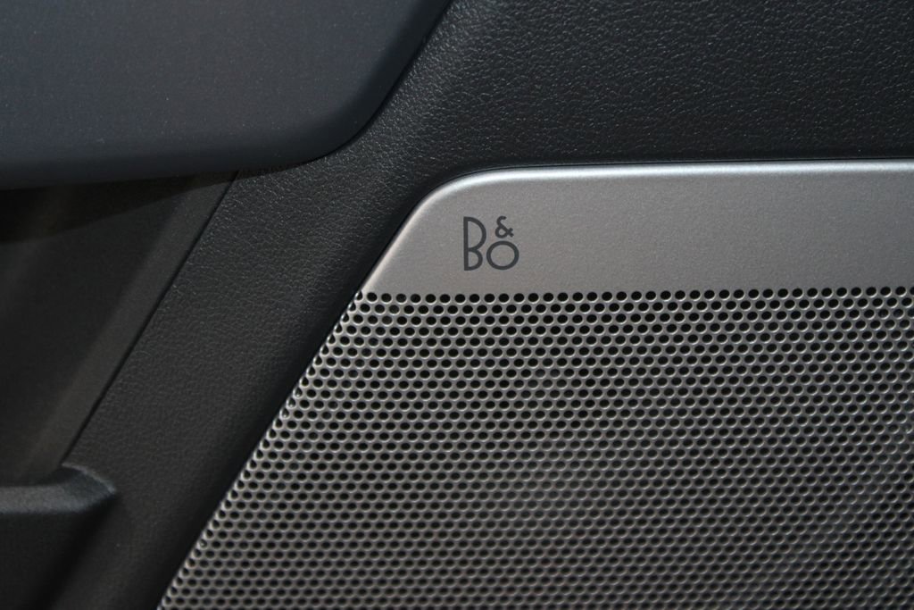 New 2025 Ford F150 XLT w/ Equipment Group 303A High image 38