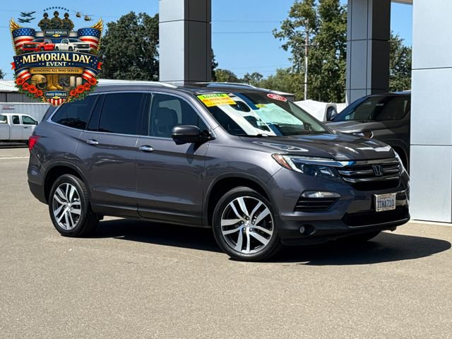 Used 2017 Honda Pilot Touring image 1
