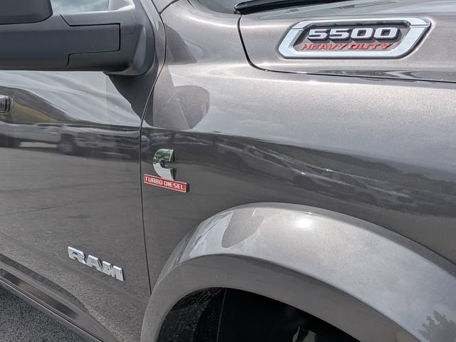 New 2026 RAM 5500 4x4 Crew Cab w/ Laramie Trim Package image 32