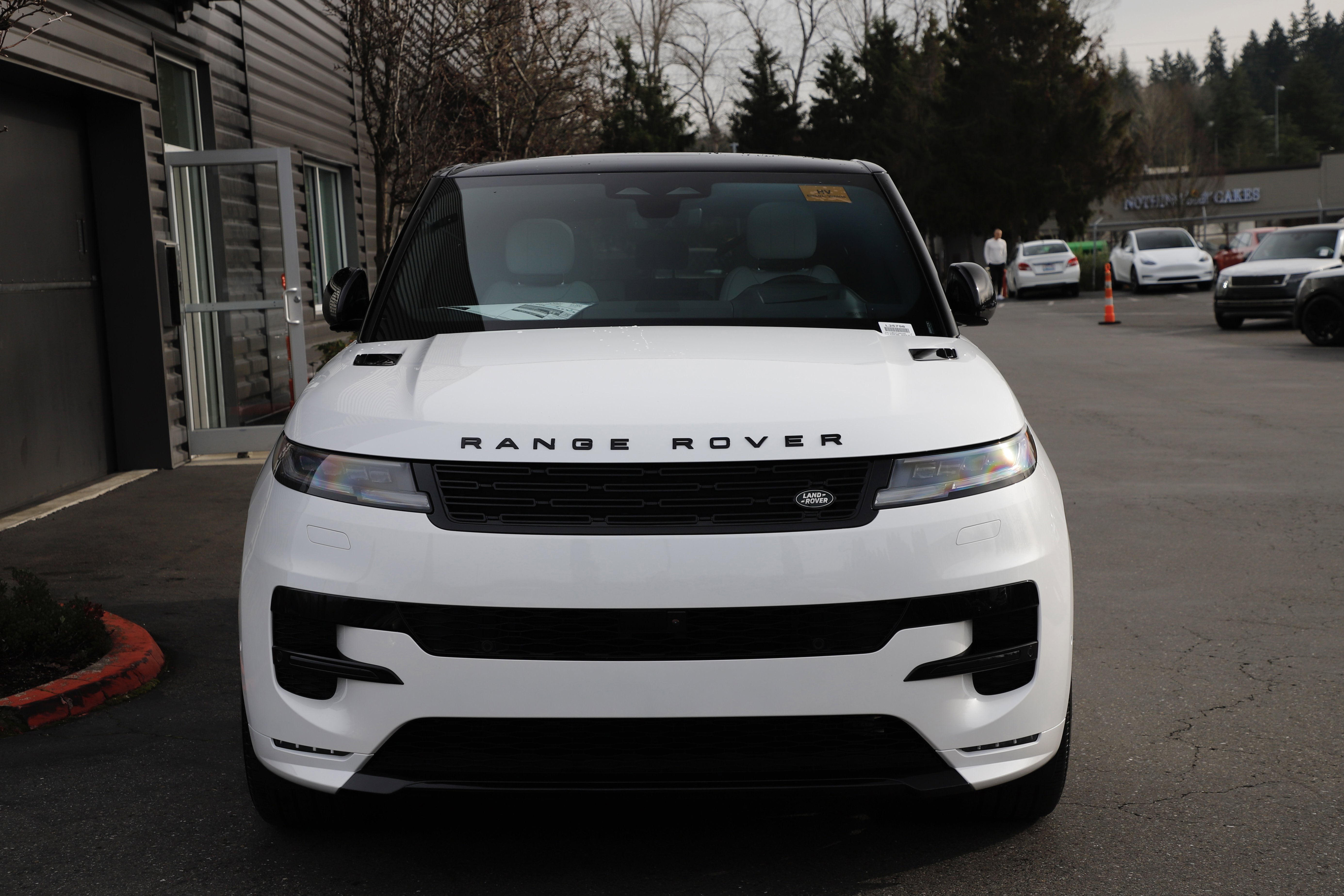 New 2026 Land Rover Range Rover Sport Dynamic SE image 4