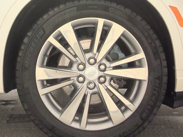 Used 2024 Cadillac XT6 Premium Luxury image 23