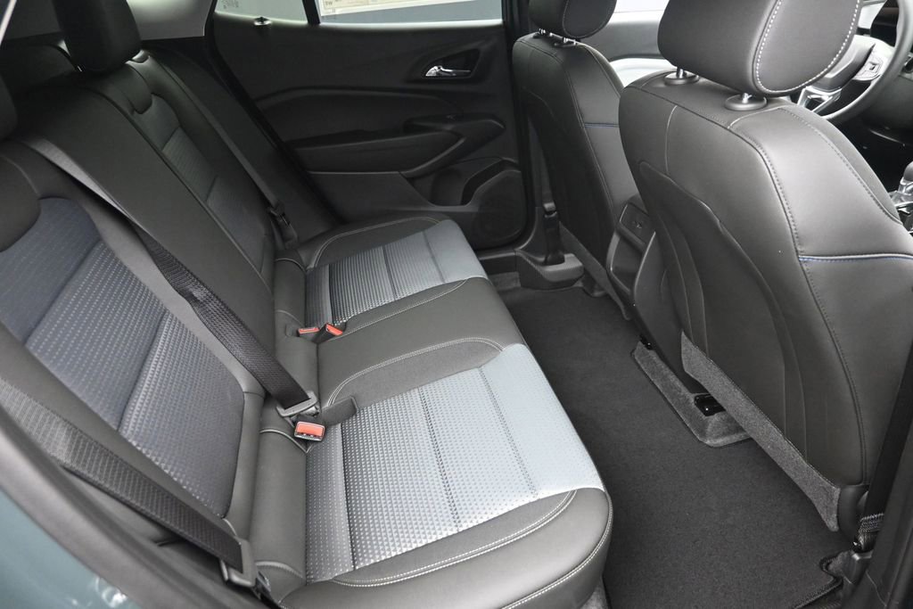 New 2026 Chevrolet Trax LT w/ Driver Confidence Package FWD image 10