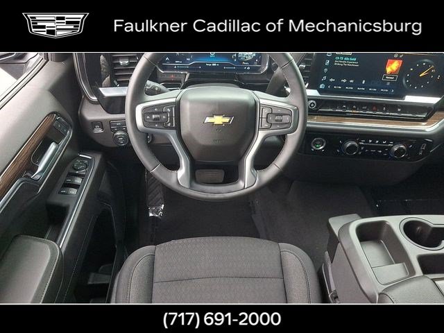 Used 2023 Chevrolet Silverado 1500 LT AWD/4WD image 3