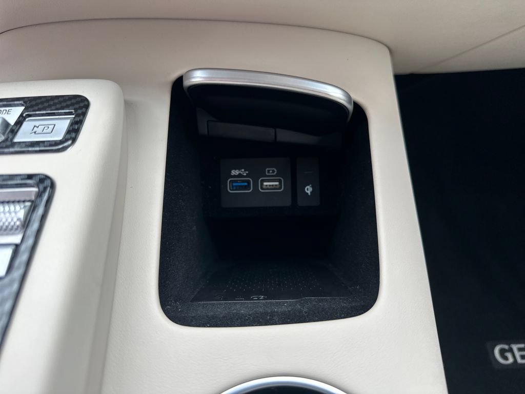 Used 2022 Genesis GV70 2.5T w/ Select Package AWD/4WD image 26