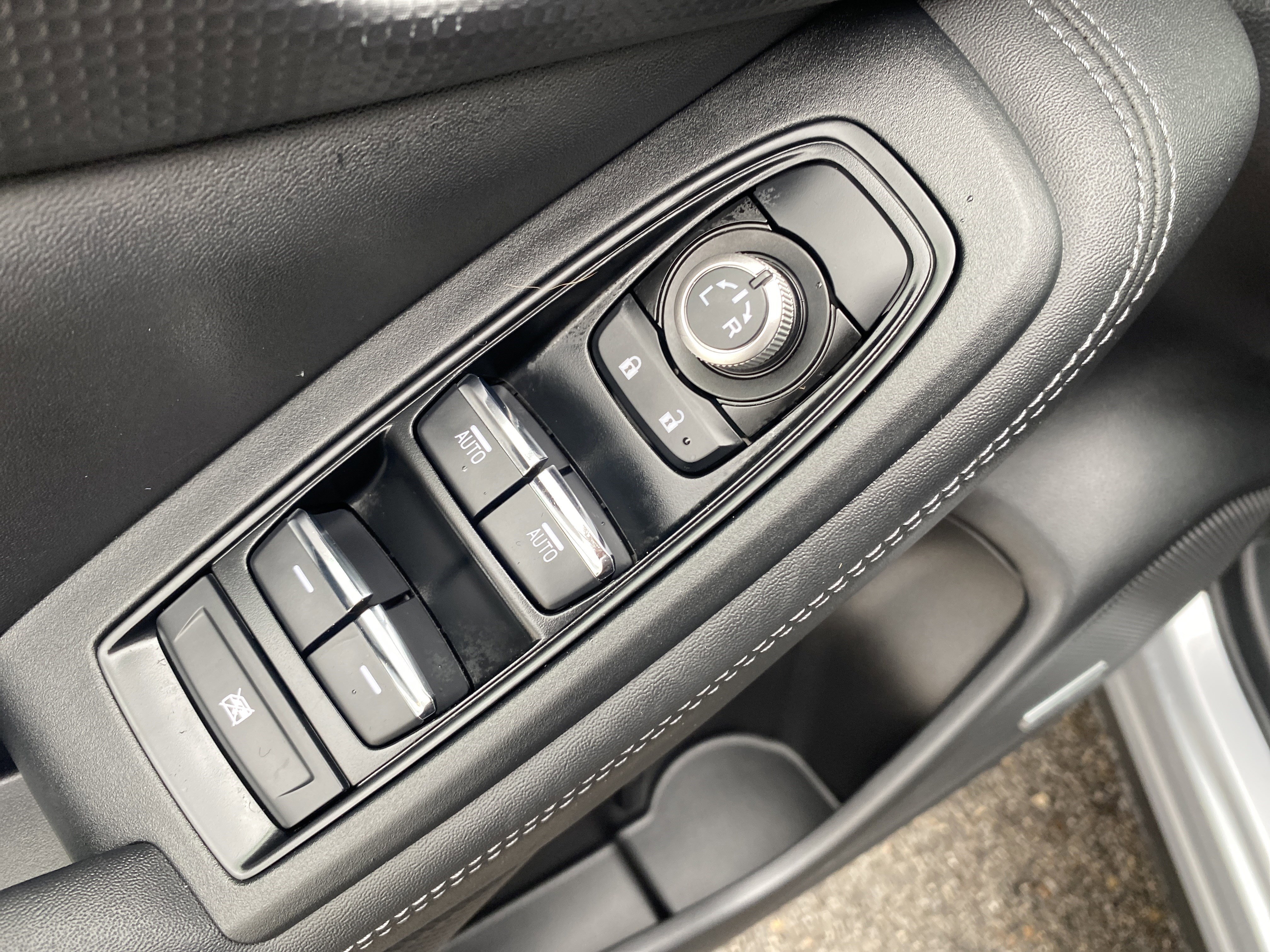 Used 2024 Subaru Forester Touring image 18