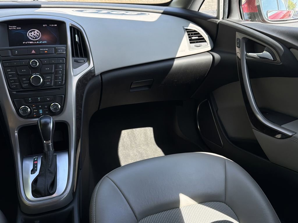 Used 2014 Buick Verano image 24
