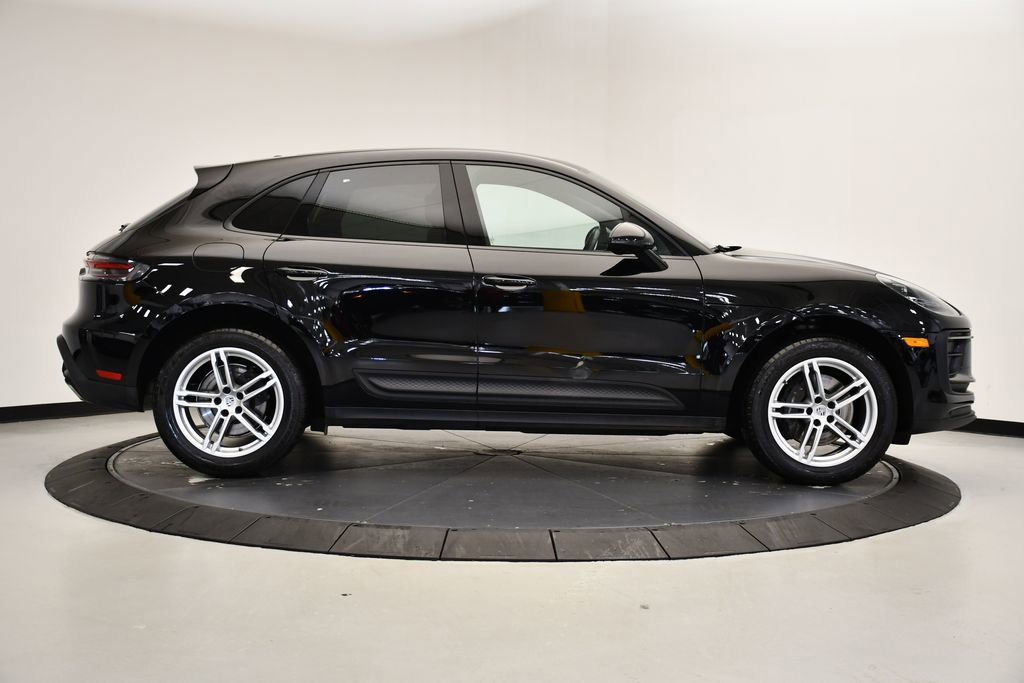 Certified 2023 Porsche Macan Turbo image 8