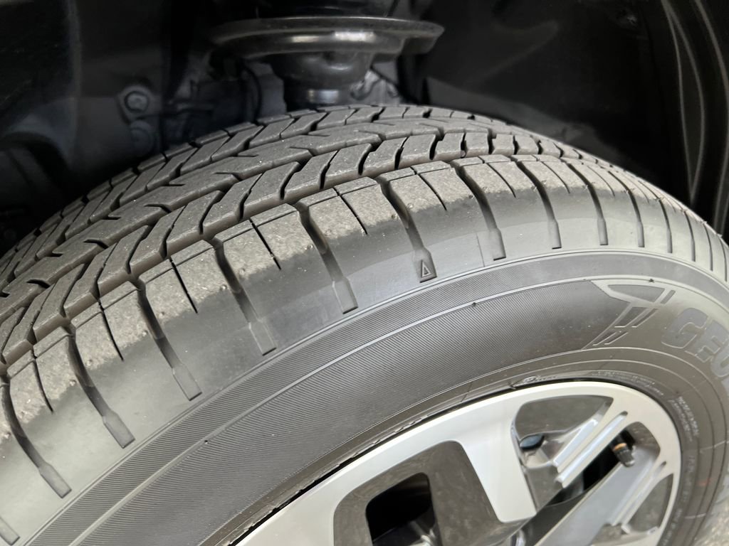 Certified 2025 Subaru Forester Premium AWD/4WD image 29