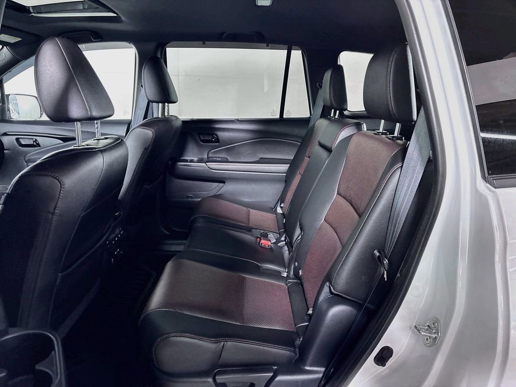 Used 2025 Honda Passport Black Edition image 21