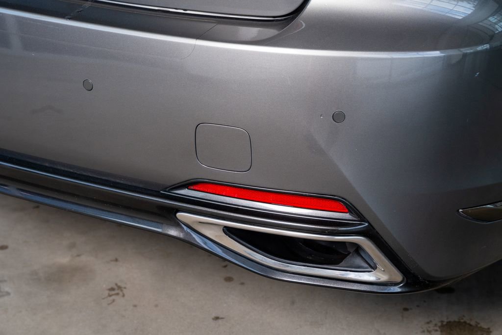 Used 2018 Lexus LS 500 F Sport w/ Accessory Package (Z2) image 29