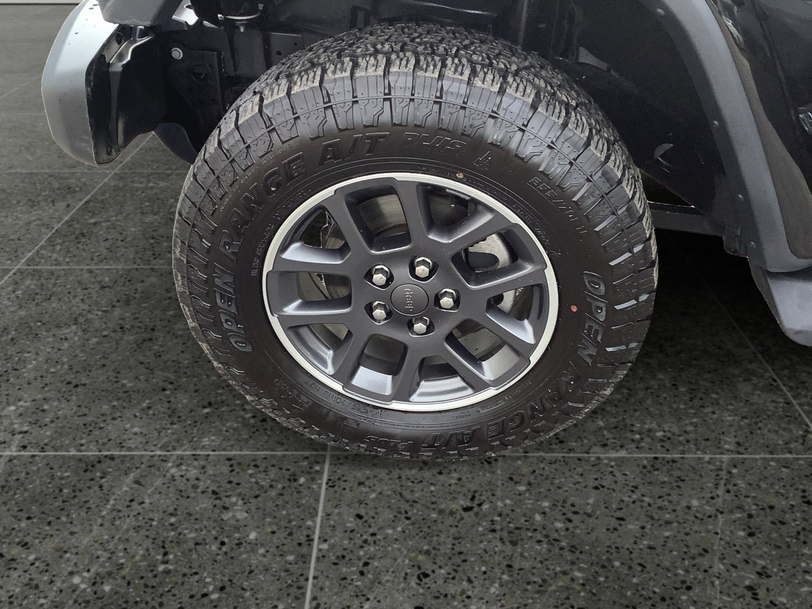 Used 2020 Jeep Gladiator Overland image 14