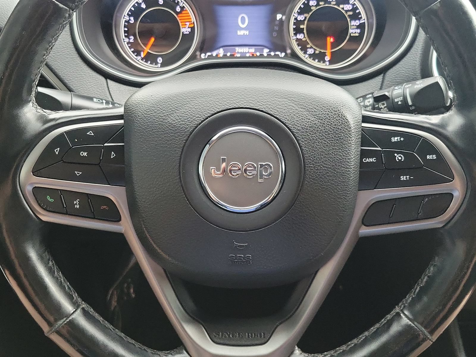 Used 2020 Jeep Cherokee Limited FWD image 12