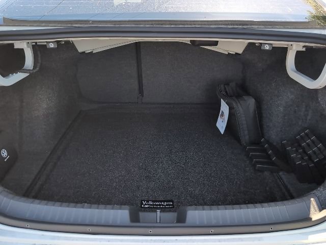 Used 2024 Volkswagen Jetta SEL FWD image 30