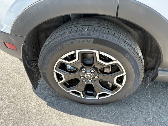 Certified 2025 Ford Bronco Sport Outer Banks w/ Outer Banks Tech Package+ AWD/4WD image 9