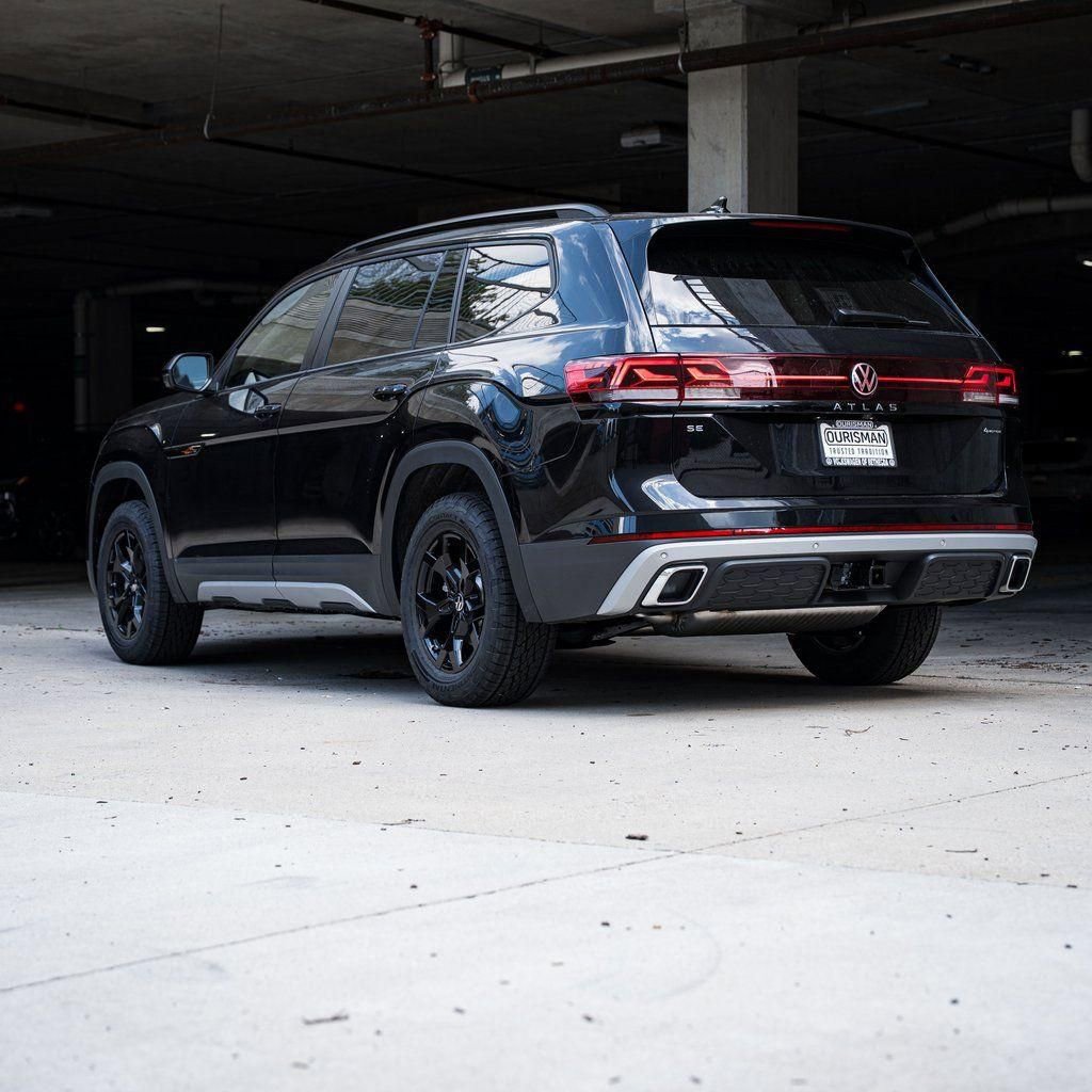 New 2026 Volkswagen Atlas Peak Edition image 5