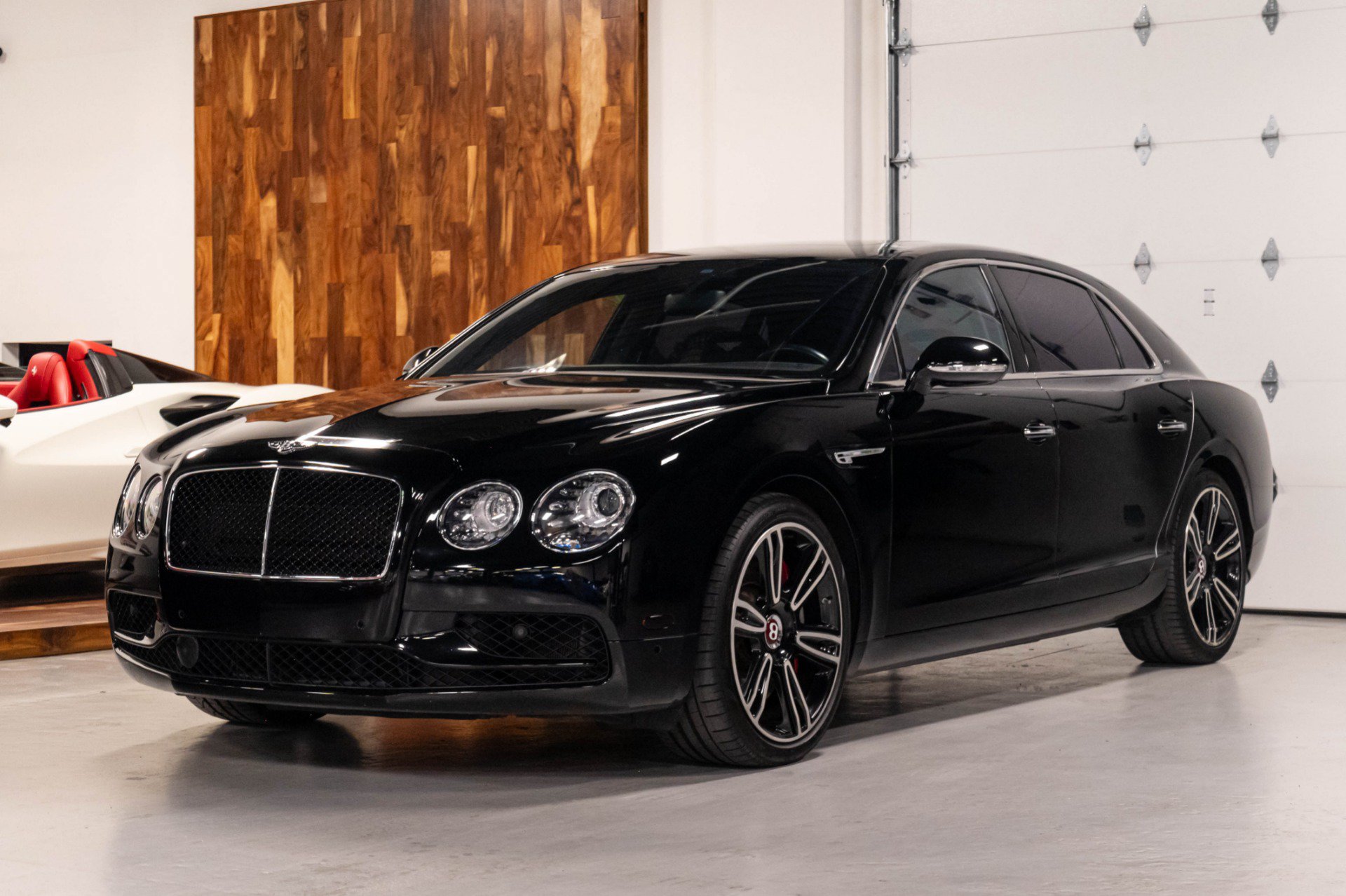 Used 2017 Bentley Flying Spur S V8 AWD/4WD image 2