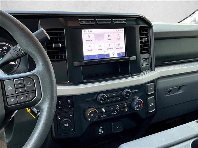 Used 2023 Ford F450 XLT w/ 360-Degree Camera Package AWD/4WD image 6
