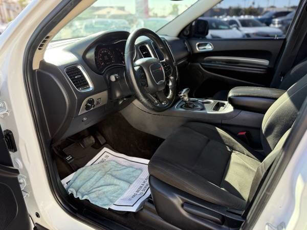 Used 2018 Dodge Durango SXT w/ 3rd Row Seating Group image 10