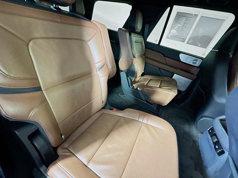 Used 2024 Lincoln Navigator Reserve AWD/4WD image 29