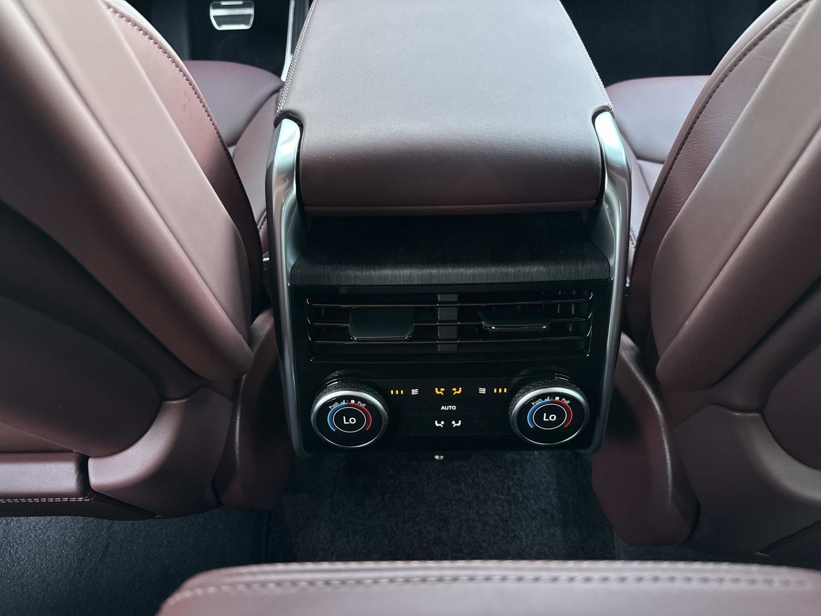 New 2025 Land Rover Range Rover Autobiography image 17