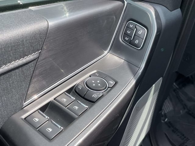 Used 2022 Ford F150 Lariat w/ Equipment Group 502A High AWD/4WD image 14