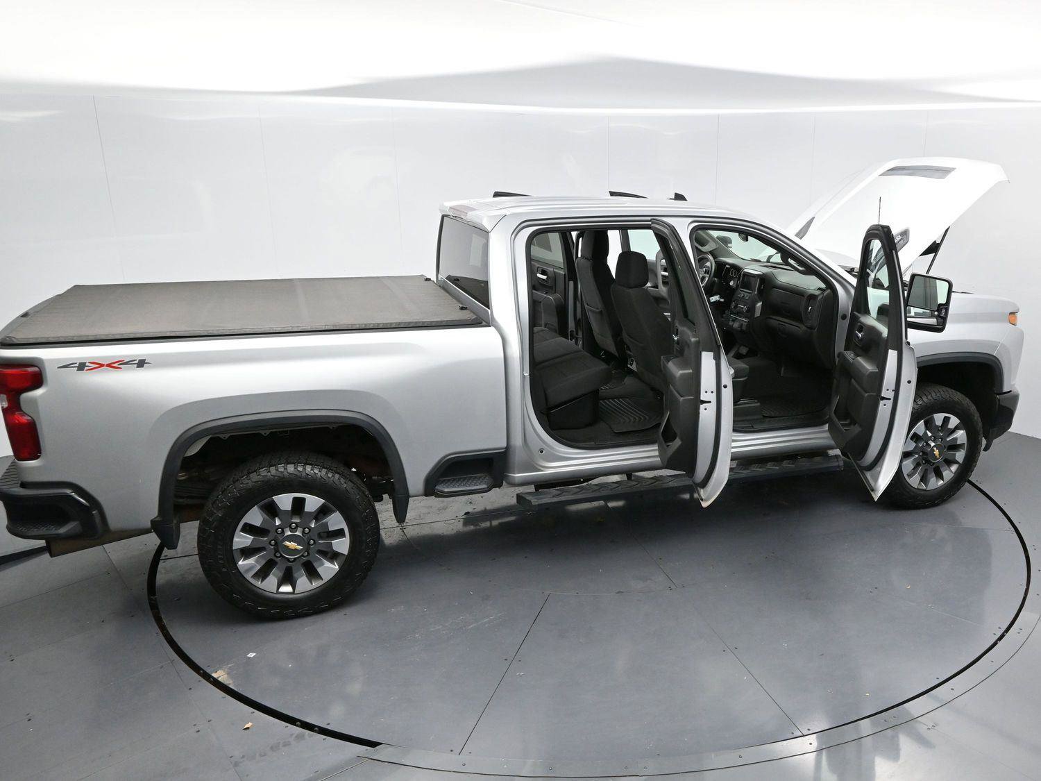 Used 2022 Chevrolet Silverado 2500 Custom w/ Custom Value Package image 40
