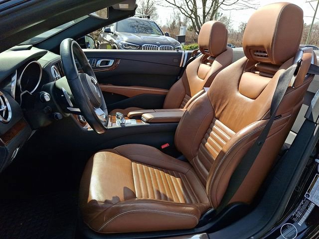 Used 2018 Mercedes-Benz SL 550 image 12
