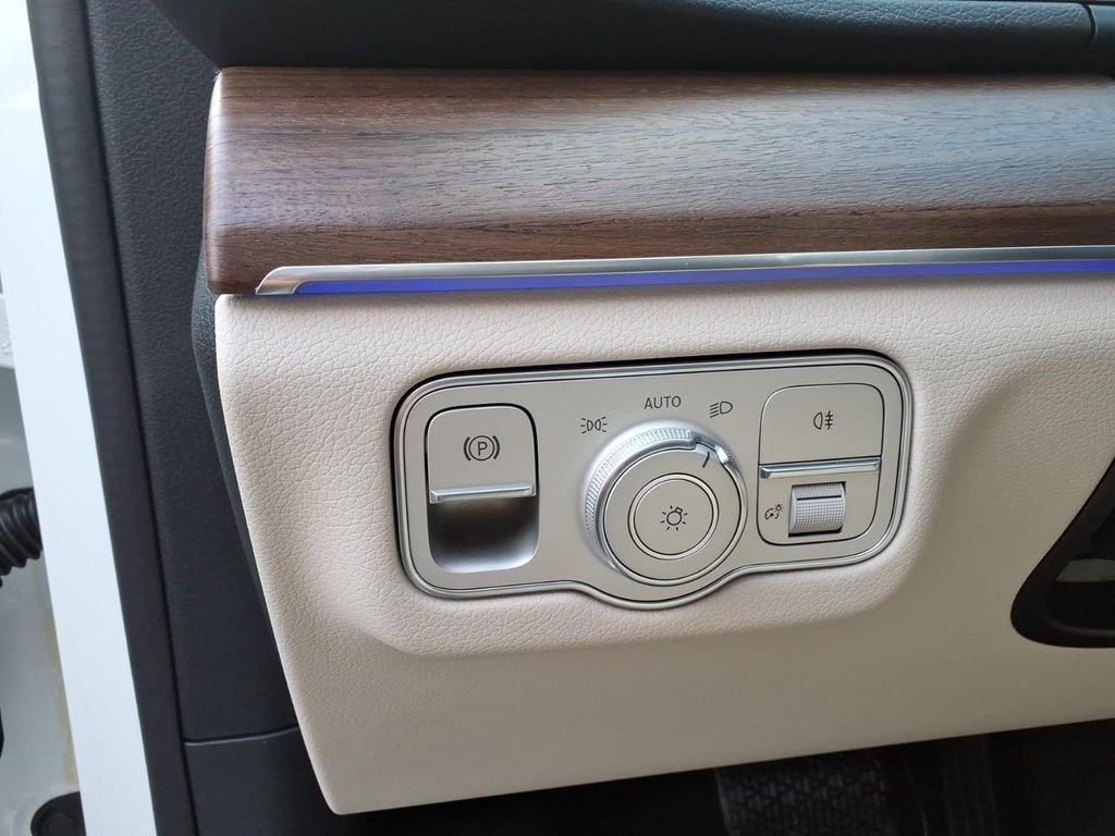 New 2026 Mercedes-Benz GLE 450 4MATIC image 17